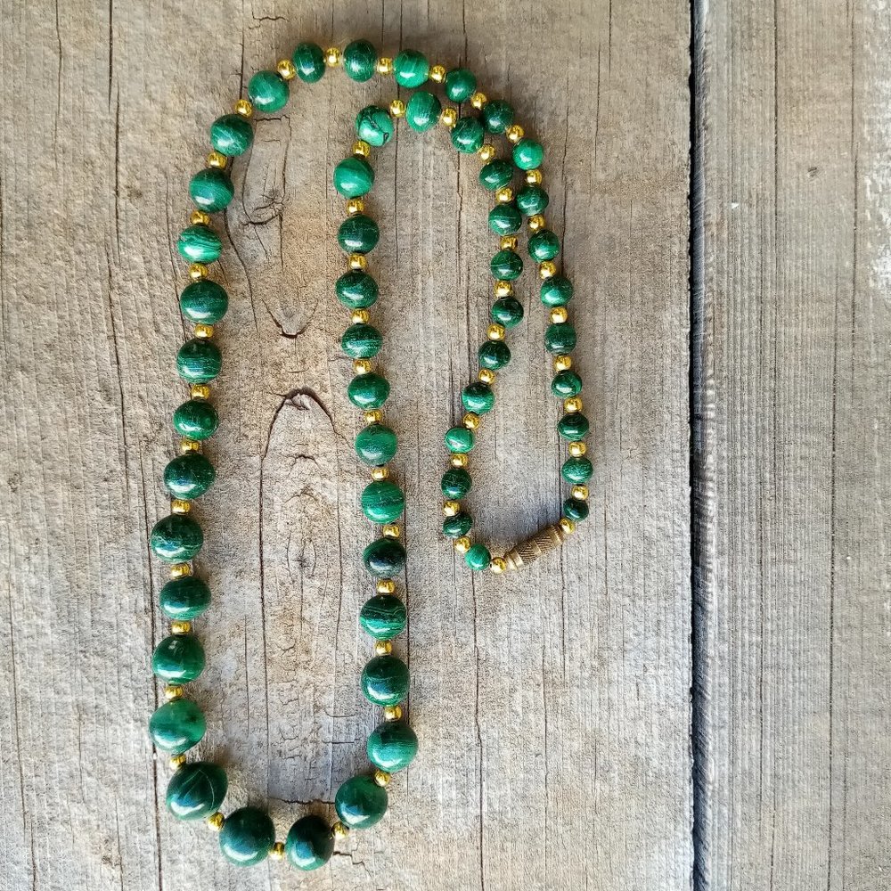 Chinese MALACHITE Graduated Bead Necklace w/Gold Spacers Vintage 25 1/2" - Picture 7 of 8